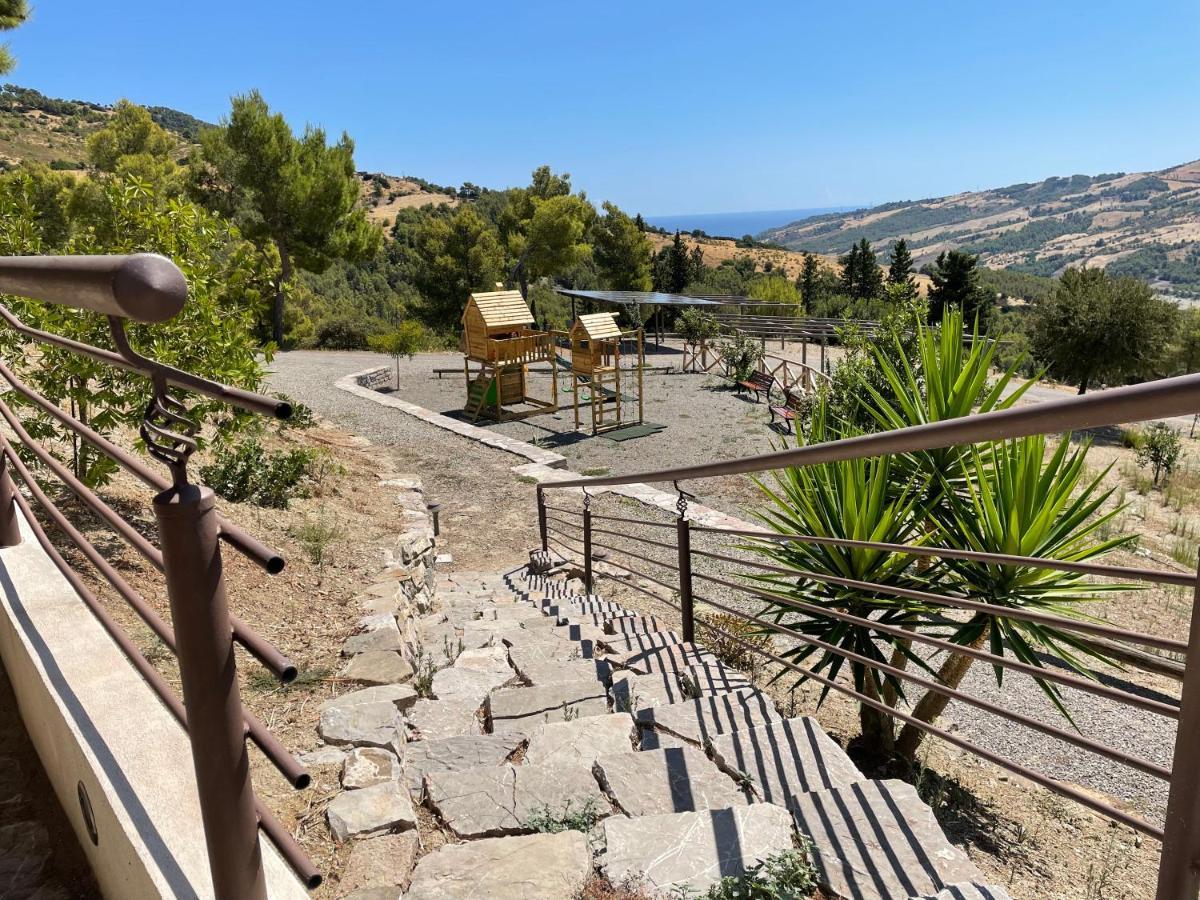 לינה וארוחת בוקר אמנדולארה Casale 700 מראה חיצוני תמונה