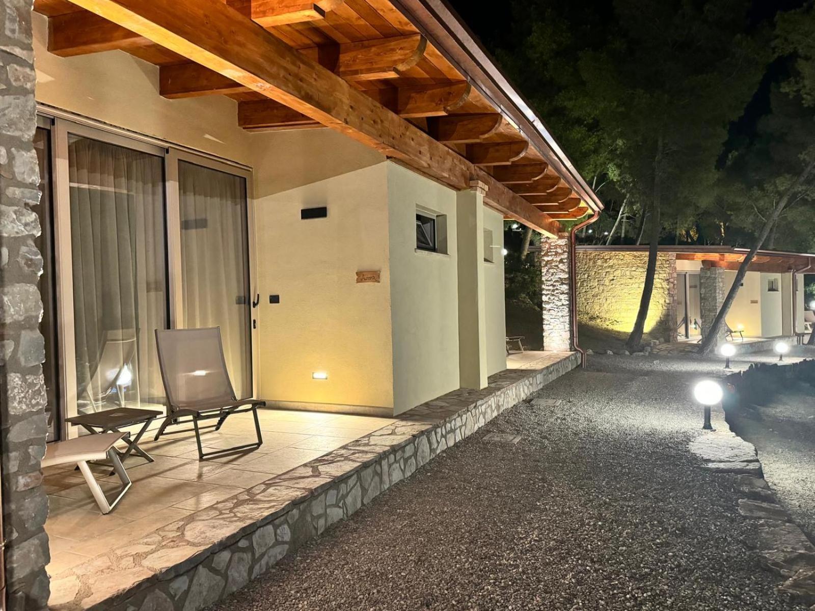 לינה וארוחת בוקר אמנדולארה Casale 700 מראה חיצוני תמונה